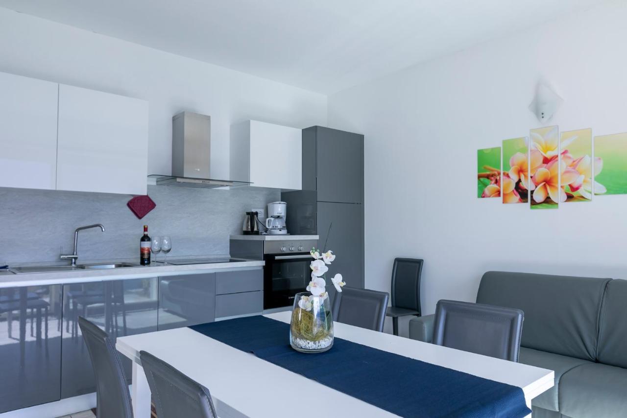 La Collinetta Apartments Vercana Exteriér fotografie